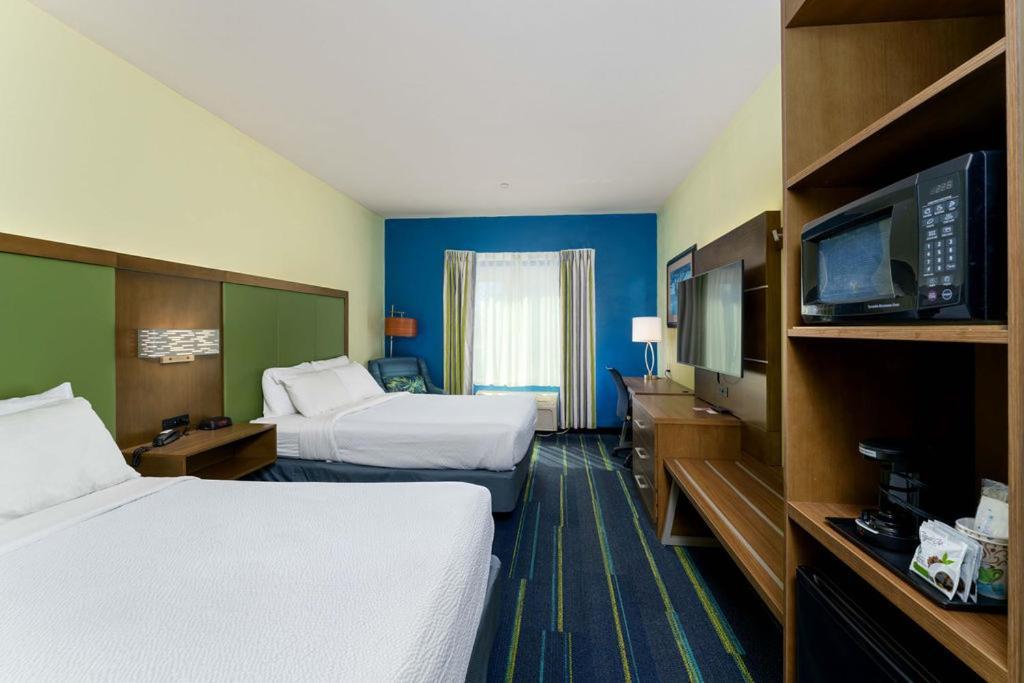 ทริปเปิล เพลย์ รีสอร์ต โฮเทล แอนด์ สวีท Hotel Hayden ภายนอก รูปภาพ